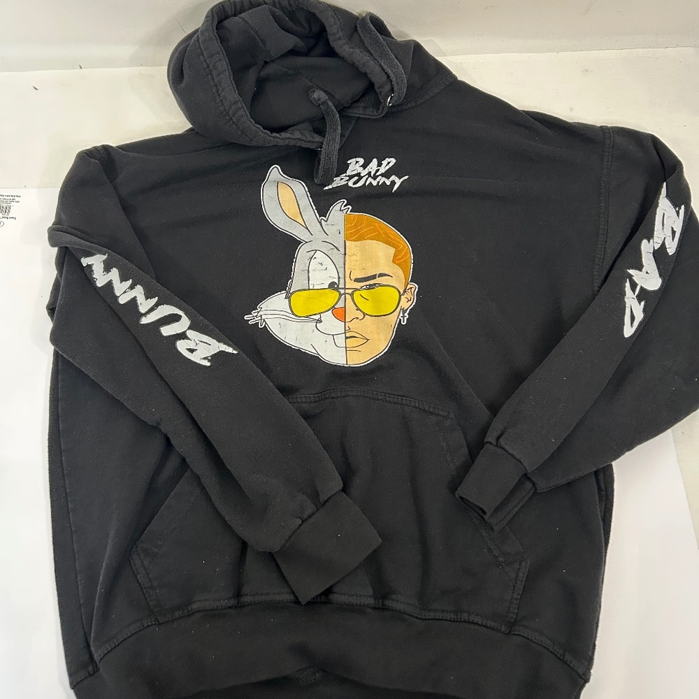 Bad Bunny Pullover Black Hoodie Size L Large Sweatshirt Music Rapper‎